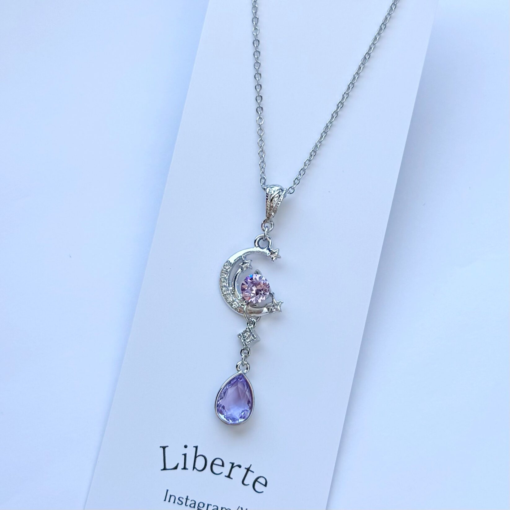 【在庫限りで終売】ウラノメトリア ネックレス/silver×ライトバイオレット