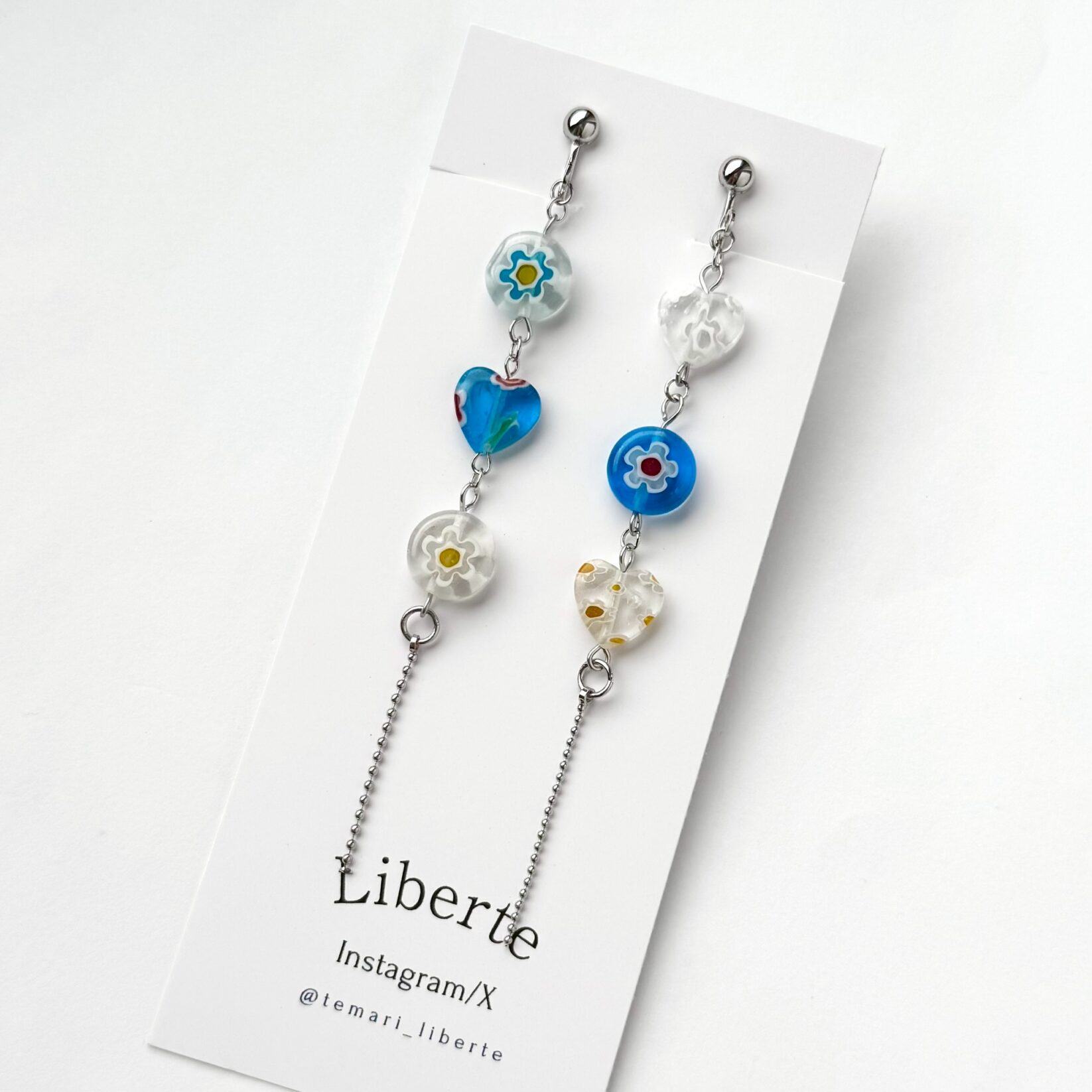 [在庫1のみ]ガラスビーズの耳飾り