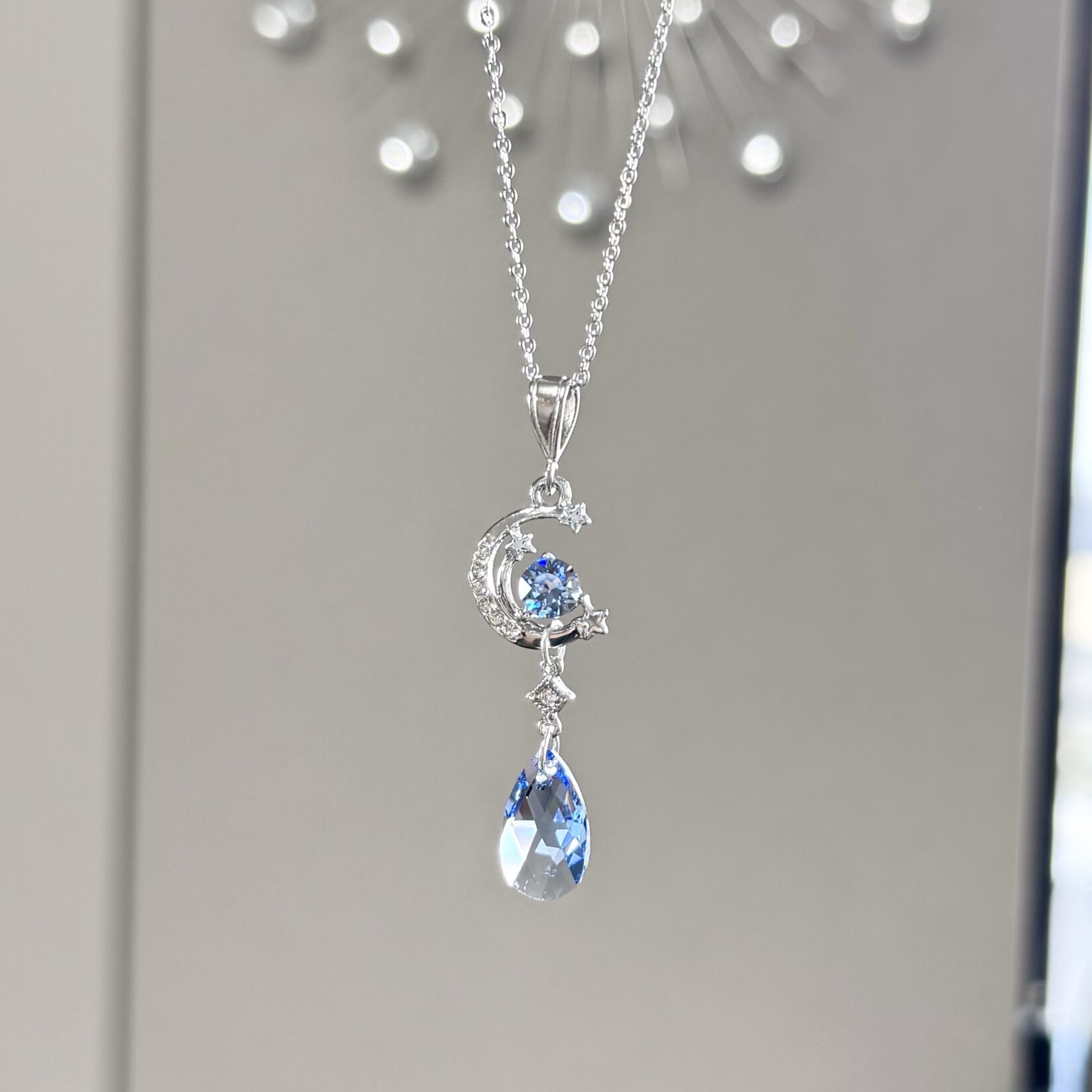 ウラノメトリア ネックレス/ライトサファイア