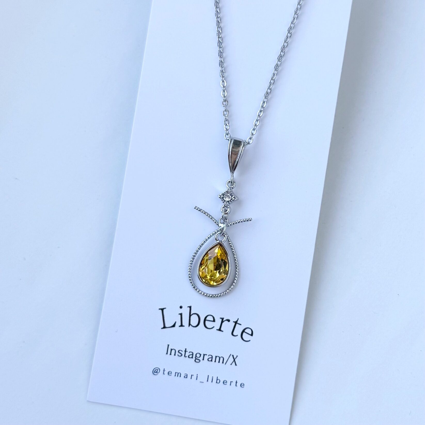 星雫の芽吹き/ライトトパーズ