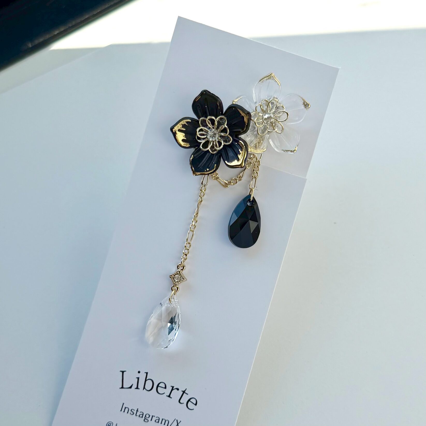 黒白（こくびゃく）の二重奏/イヤーカフ