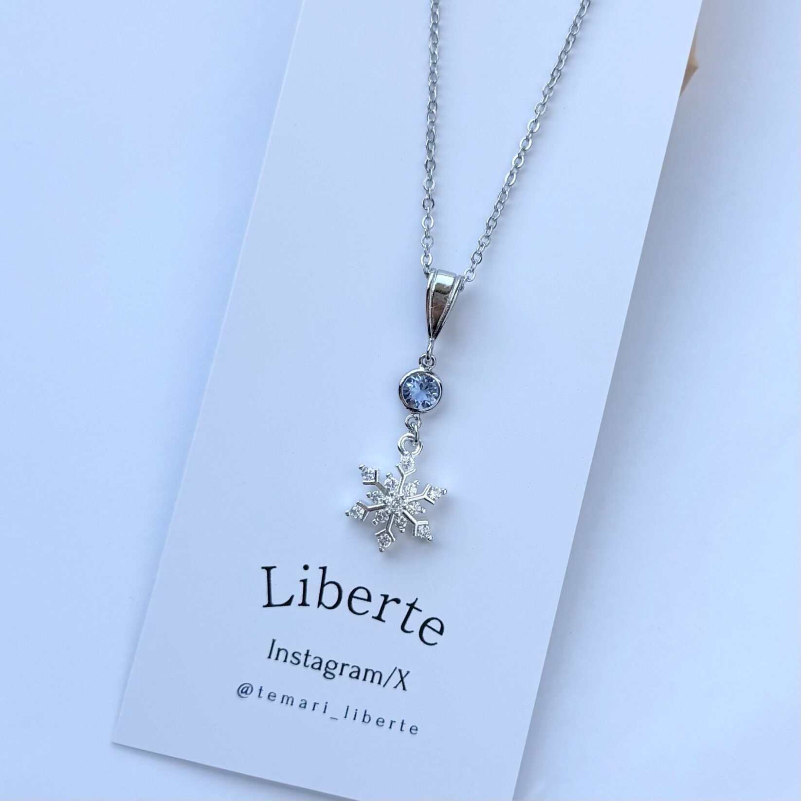 雪の結晶ネックレス11