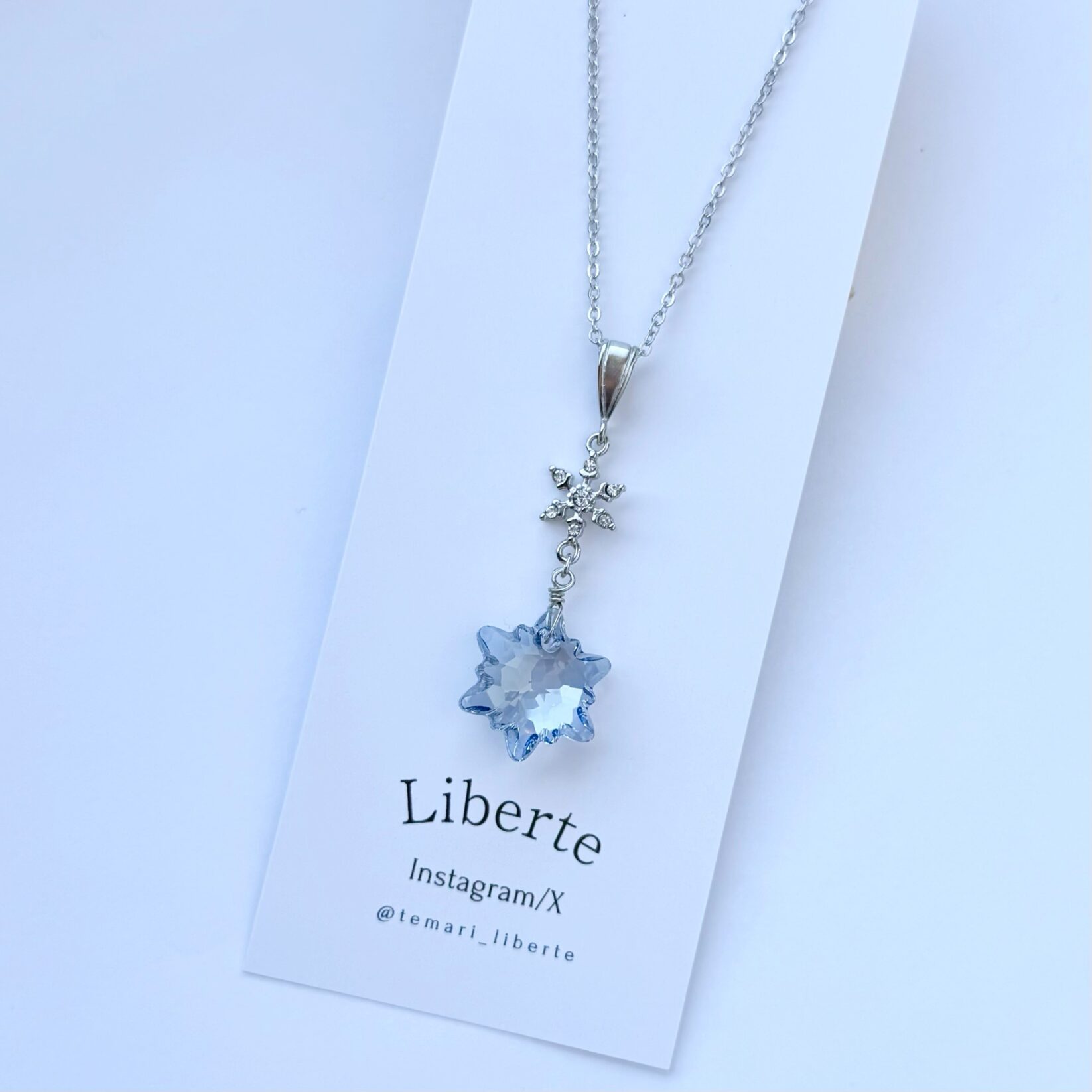 雪の結晶ネックレス01