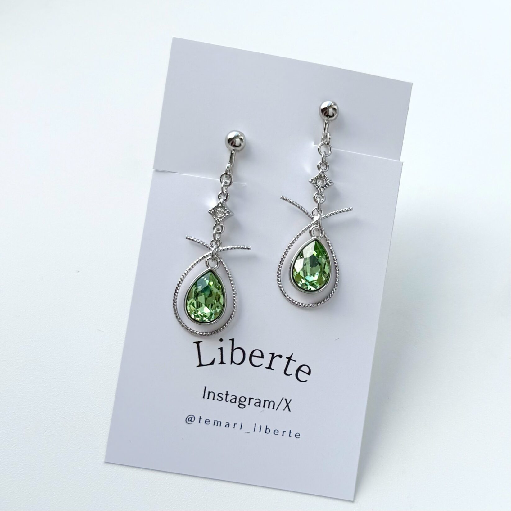 星雫の芽吹き/耳飾り/ペリドット