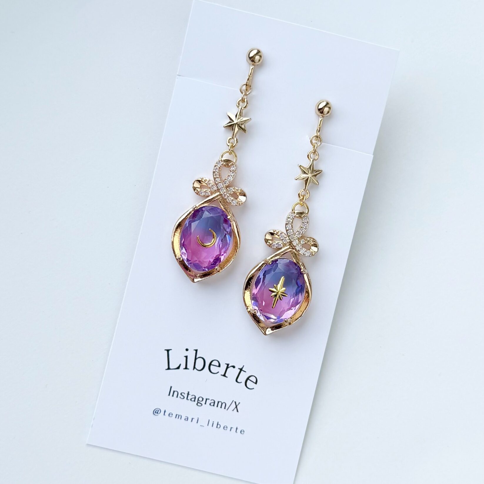 [両耳販売]宝星石の耳飾り/Dream