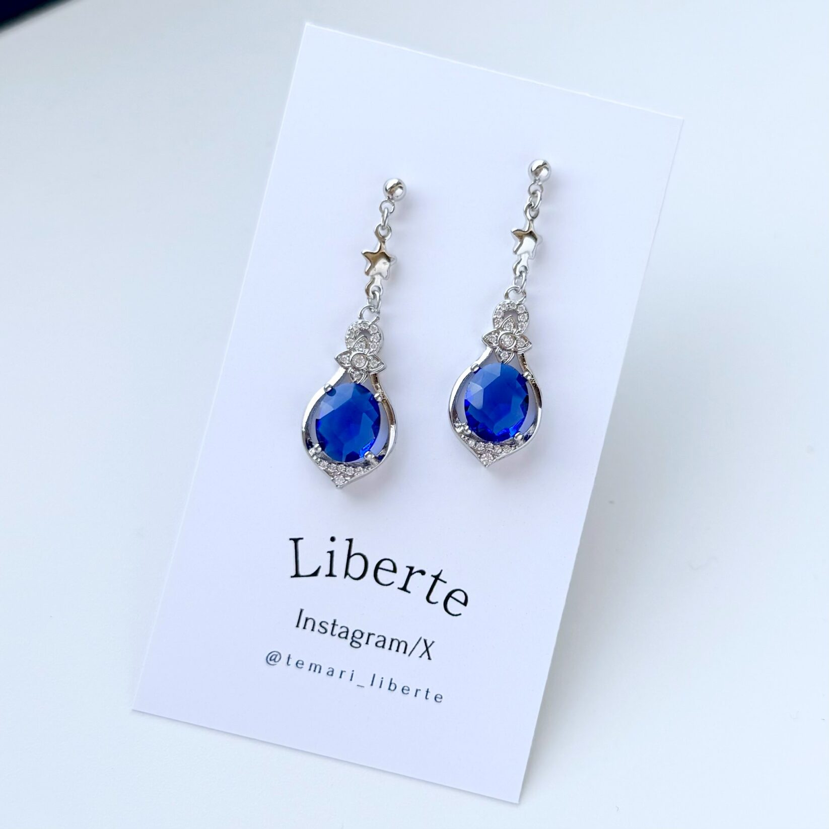 mini宝星石の耳飾り/Blue