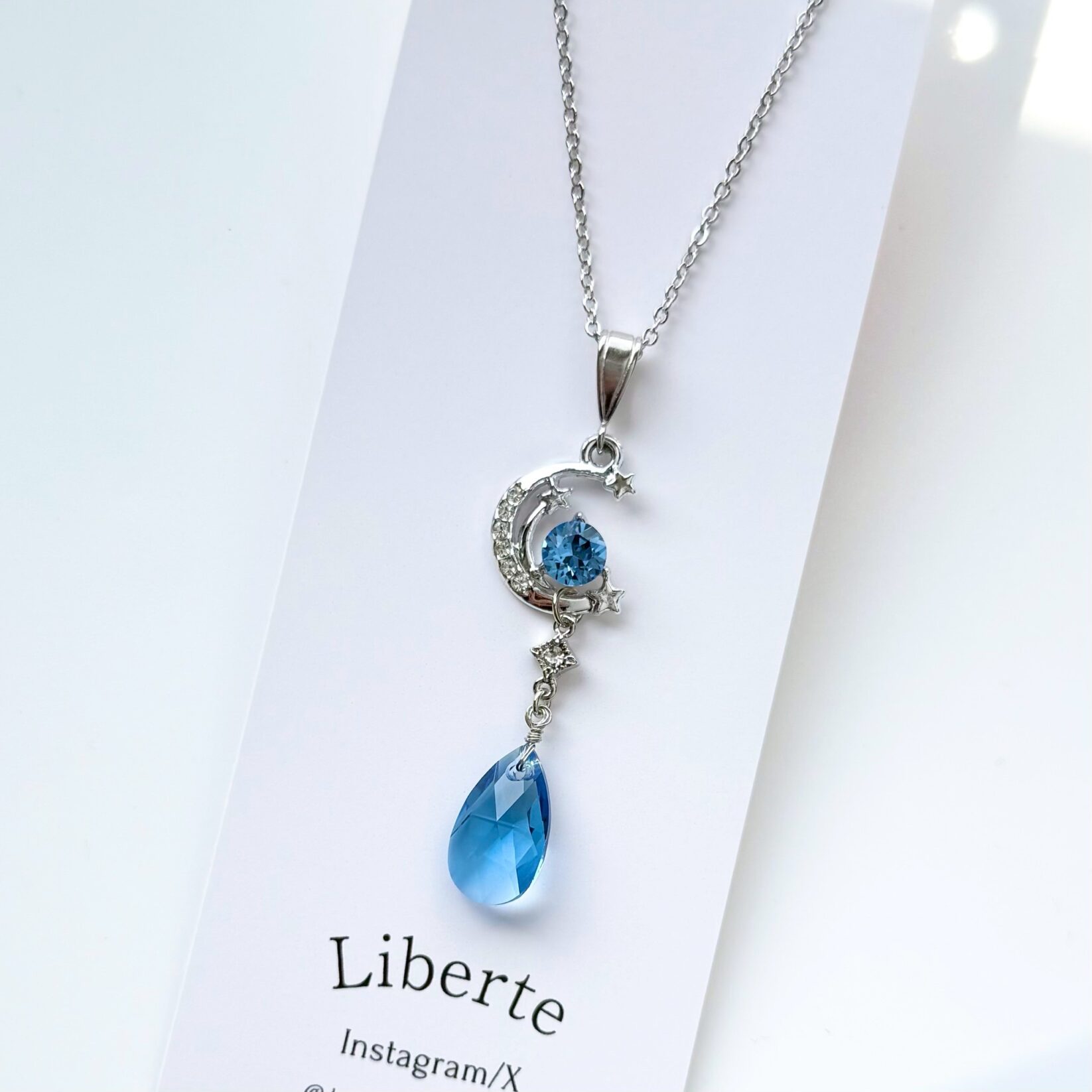 ウラノメトリア ネックレス/アイスブルー