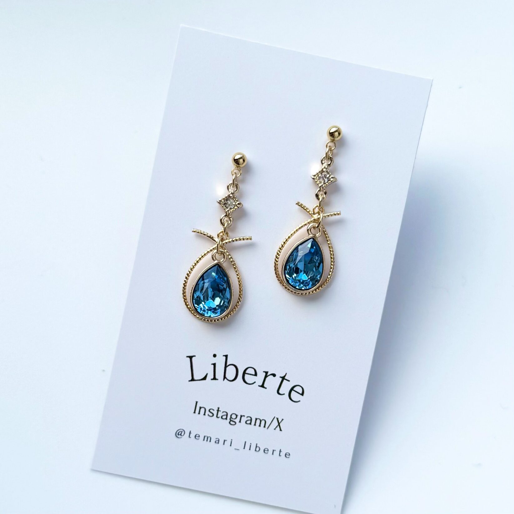 星雫の芽吹き/耳飾り/アイスブルー(Gold)